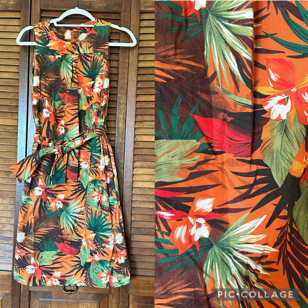1960s vintage Tropical Floral Hawaiian shift dress with belt size small